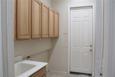 Large 1 story 5 bedrooms,  4 bathrooms home located in the on Ashwood Golf Course in California - for sale on GolfHomes.com, golf home, golf lot