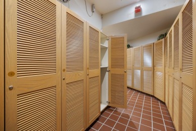 One or more photo(s) has been virtually staged. This is more on Links on Longboat Golf Club in Florida - for sale on GolfHomes.com, golf home, golf lot