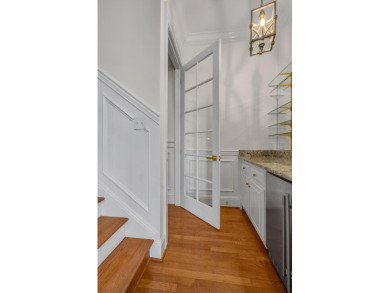 Elevate your lifestyle with this federal masonry townhome on Greenbrier Golf and Country Club in Kentucky - for sale on GolfHomes.com, golf home, golf lot