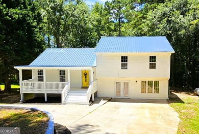 Welcome home to 389 Waxwing Drive!! Adorable renovated tri-level on Turtle Cove Golf Course in Georgia - for sale on GolfHomes.com, golf home, golf lot
