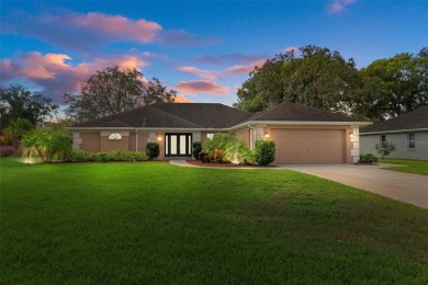 Are you looking for that Country Club and Golf Course Lifestyle on Glen Lakes Country Club in Florida - for sale on GolfHomes.com, golf home, golf lot