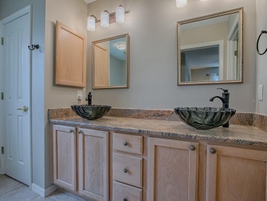 BOND PAID!  PRICE INCLUDES TURN-KEY OPTION! ROOF-2018! on The Links of Spruce Creek in Florida - for sale on GolfHomes.com, golf home, golf lot