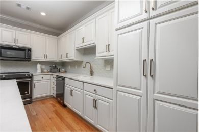 Welcome to this National Village II town home! This home has a on Reynolds Lake Oconee - The Oconee in Georgia - for sale on GolfHomes.com, golf home, golf lot