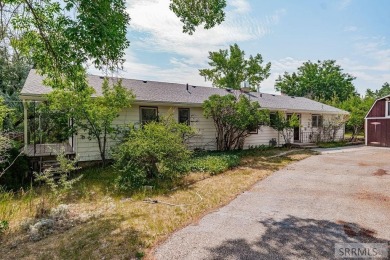 Welcome to your dream home in the charming Johnny Creek area! on Riverside Golf Course in Idaho - for sale on GolfHomes.com, golf home, golf lot