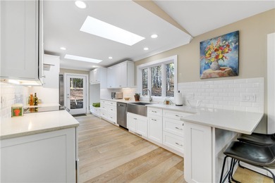 Welcome to your Keowee Life in the amenity-rich community of on Keowee Key Golf and Country Club in South Carolina - for sale on GolfHomes.com, golf home, golf lot