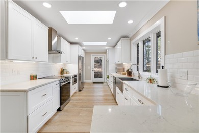 Welcome to your Keowee Life in the amenity-rich community of on Keowee Key Golf and Country Club in South Carolina - for sale on GolfHomes.com, golf home, golf lot