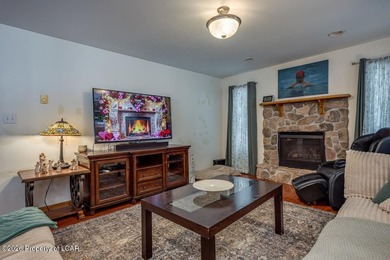 Elegant 4-bedroom, 2.5 bath home in the prestigious Eagle Rock on Eagle Rock Golf and Ski Resort in Pennsylvania - for sale on GolfHomes.com, golf home, golf lot