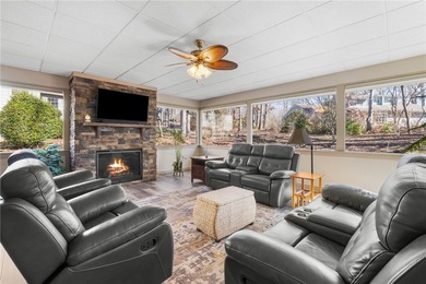 Sunshine fills this cheerful, move-in-ready one-level home on Keowee Key Golf and Country Club in South Carolina - for sale on GolfHomes.com, golf home, golf lot