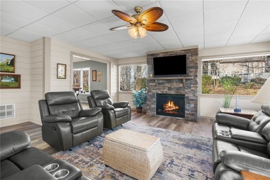 Sunshine fills this cheerful, move-in-ready one-level home on Keowee Key Golf and Country Club in South Carolina - for sale on GolfHomes.com, golf home, golf lot