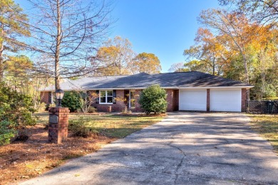 Looking for comfort, convenience, and space? This 4BR, 2.5BA on The Links At Lakewood in South Carolina - for sale on GolfHomes.com, golf home, golf lot