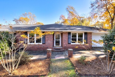 Looking for comfort, convenience, and space? This 4BR, 2.5BA on The Links At Lakewood in South Carolina - for sale on GolfHomes.com, golf home, golf lot