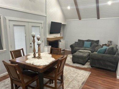 For Sale: 104 Shadow Ridge Court, Fairfield Bay, AR ?? 2 Bed | 2 on Mountain Ranch Golf Club in Arkansas - for sale on GolfHomes.com, golf home, golf lot