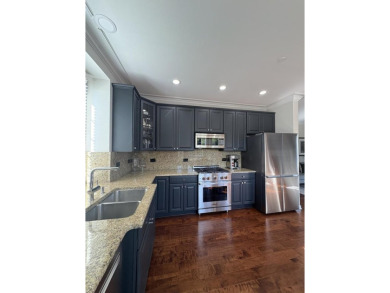 Rare end unit townhome with walk-out lower level and on Hawthorn Woods Country Club in Illinois - for sale on GolfHomes.com, golf home, golf lot