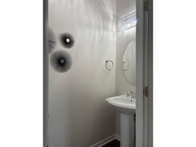 Rare end unit townhome with walk-out lower level and on Hawthorn Woods Country Club in Illinois - for sale on GolfHomes.com, golf home, golf lot