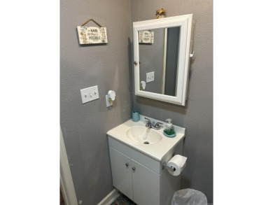 For Sale: 104 Shadow Ridge Court, Fairfield Bay, AR ?? 2 Bed | 2 on Mountain Ranch Golf Club in Arkansas - for sale on GolfHomes.com, golf home, golf lot