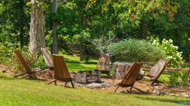 ARE YOU LOOKING TO RELOCATE? THIS BRICK HOME OFFERS LOTS OF on Terrapin Hills Country Club in Alabama - for sale on GolfHomes.com, golf home, golf lot