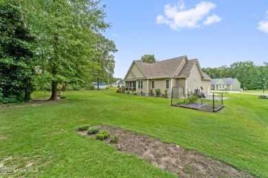 Welcome to River Bend living at its finest! Built in 2020, this on River Bend Golf and Country Club in North Carolina - for sale on GolfHomes.com, golf home, golf lot