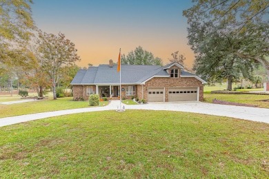 127 Saluda Dr on Santee-Cooper Country Club in South Carolina - for sale on GolfHomes.com, golf home, golf lot