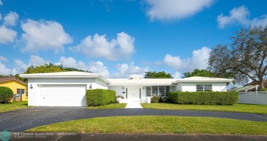 This warm and spacious 3BR 2BR home offers the perfect blend of on Hillcrest Golf and Country Club in Florida - for sale on GolfHomes.com, golf home, golf lot