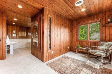 Sprawling farmland, open skies, and a sense of peace define this on Falcon Crest Golf Club in Idaho - for sale on GolfHomes.com, golf home, golf lot