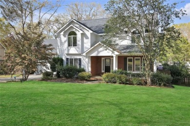 Experience the charm of this beautifully appointed 3-bedroom on Landings Golf Club in Georgia - for sale on GolfHomes.com, golf home, golf lot