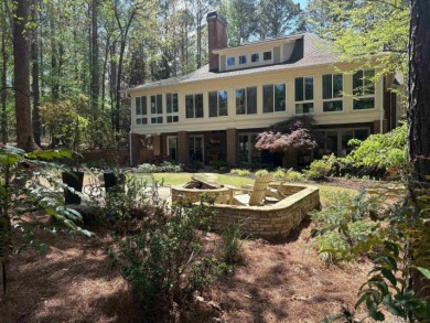 Don't miss this well cared for 4 sided brick home overlooking on Reynolds Lake Oconee - The Oconee in Georgia - for sale on GolfHomes.com, golf home, golf lot