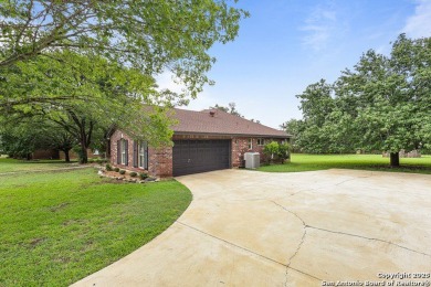 Located in the highly desirable Fair Oaks Ranch neighborhood and on Fair Oaks Ranch Golf and Country Club in Texas - for sale on GolfHomes.com, golf home, golf lot