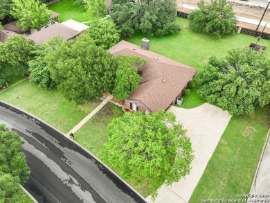 Located in the highly desirable Fair Oaks Ranch neighborhood and on Fair Oaks Ranch Golf and Country Club in Texas - for sale on GolfHomes.com, golf home, golf lot