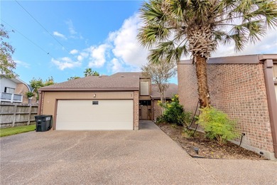 Welcome to this beautifully renovated Courtyard Townhome on Corpus Christi Country Club Golf Course in Texas - for sale on GolfHomes.com, golf home, golf lot