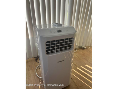 Move in ready, fully furnished!! Buyer cancelled loan process on High Point Golf Club, Inc. in Florida - for sale on GolfHomes.com, golf home, golf lot