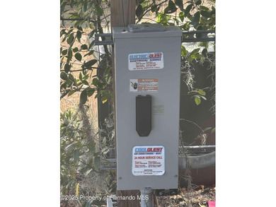 Move in ready, fully furnished!! Buyer cancelled loan process on High Point Golf Club, Inc. in Florida - for sale on GolfHomes.com, golf home, golf lot