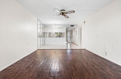 Welcome to resort-style living in this beautifully maintained on Wynmoor Golf Course in Florida - for sale on GolfHomes.com, golf home, golf lot