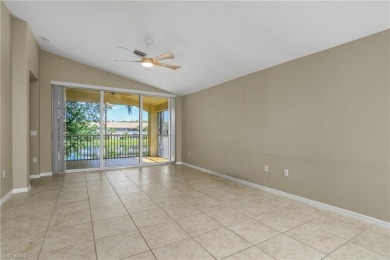 Welcome to thiS 2 bedroom, 2 bathroom plus den condo in the on Colonial Country Club in Florida - for sale on GolfHomes.com, golf home, golf lot