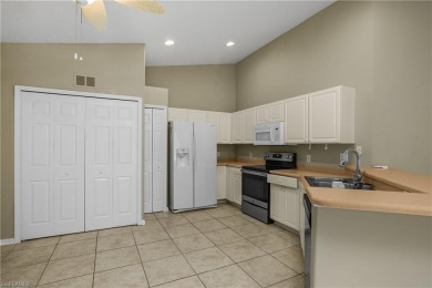Welcome to thiS 2 bedroom, 2 bathroom plus den condo in the on Colonial Country Club in Florida - for sale on GolfHomes.com, golf home, golf lot