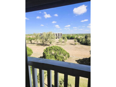 PERFECT OPPORTUNITY TO OWN A VERY LARGE 2 BEDROOM / 2 BATHROOM on Inverrary Country Club in Florida - for sale on GolfHomes.com, golf home, golf lot