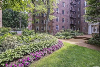 Welcome to this elegant and tranquil abode nestled within a on Forest Park Golf Course in New York - for sale on GolfHomes.com, golf home, golf lot