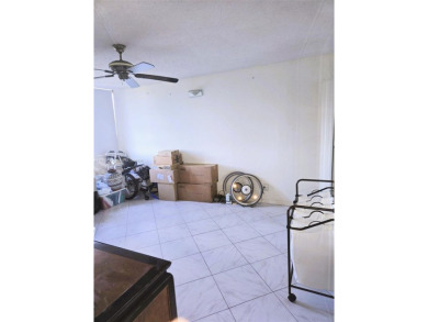 PERFECT OPPORTUNITY TO OWN A VERY LARGE 2 BEDROOM / 2 BATHROOM on Inverrary Country Club in Florida - for sale on GolfHomes.com, golf home, golf lot