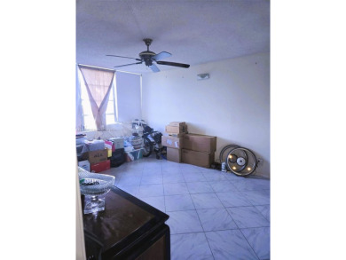 PERFECT OPPORTUNITY TO OWN A VERY LARGE 2 BEDROOM / 2 BATHROOM on Inverrary Country Club in Florida - for sale on GolfHomes.com, golf home, golf lot