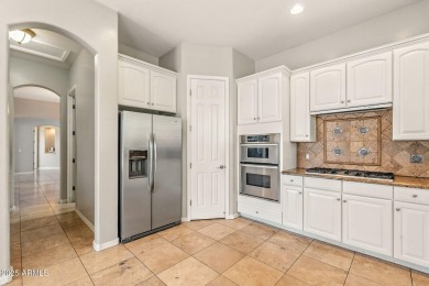Welcome to 633 South Parkcrest Street - a rare opportunity to on Greenfield Lakes Golf Club in Arizona - for sale on GolfHomes.com, golf home, golf lot
