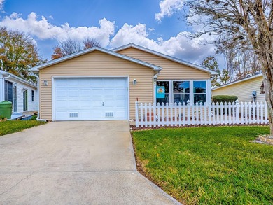 Look ~ STUNNING PRESERVE VIEW ~ No backyard neighbors.  2/2 on El Diablo Executive Golf Course in Florida - for sale on GolfHomes.com, golf home, golf lot