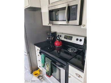 This charming ranch, nestled along a golf course just down the on Lake Forest Country Club in Ohio - for sale on GolfHomes.com, golf home, golf lot