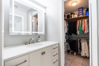 Welcome to this beautifully updated 3 bed, 2 bath condo villa on Grande Oaks Golf Club in Florida - for sale on GolfHomes.com, golf home, golf lot