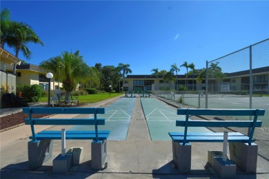 Welcome to this charming 2BR/2BA condo located in the Villas de on Largo Golf Course in Florida - for sale on GolfHomes.com, golf home, golf lot