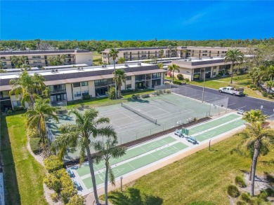 Welcome to this charming 2BR/2BA condo located in the Villas de on Largo Golf Course in Florida - for sale on GolfHomes.com, golf home, golf lot