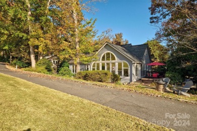 Completely remodeled, updated & on the golf course in the on River Hills Country Club in South Carolina - for sale on GolfHomes.com, golf home, golf lot