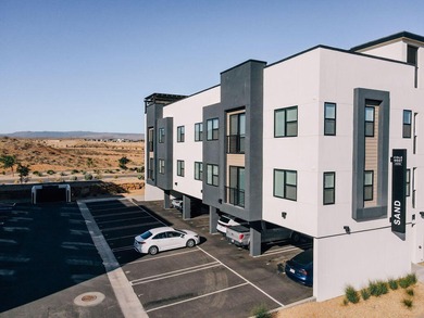 Vacation-Ready Condo in Desert Color - Fully Furnished & Steps on Sunriver Golf Club in Utah - for sale on GolfHomes.com, golf home, golf lot