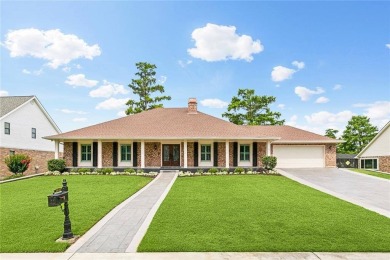 Stunning 4-bedroom/3 Full bath home with golf course views on Ormond Country Club in Louisiana - for sale on GolfHomes.com, golf home, golf lot