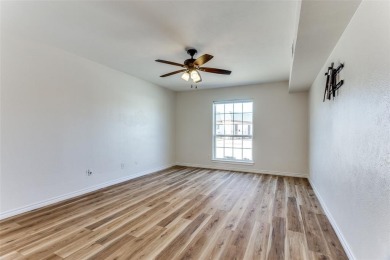 Gorgeous UPDATED open floor-plan condo in the desirable Ridglea on Ridglea Golf Course in Texas - for sale on GolfHomes.com, golf home, golf lot