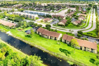 This beautiful condo offers a perfect blend of comfort and on Forest Oaks Golf Club in Florida - for sale on GolfHomes.com, golf home, golf lot