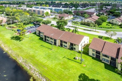 This beautiful condo offers a perfect blend of comfort and on Forest Oaks Golf Club in Florida - for sale on GolfHomes.com, golf home, golf lot